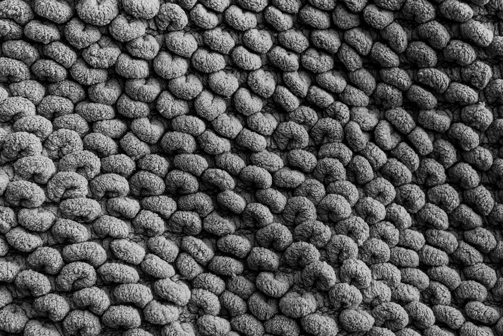 Looped fleece fabric with a soft brushed surface