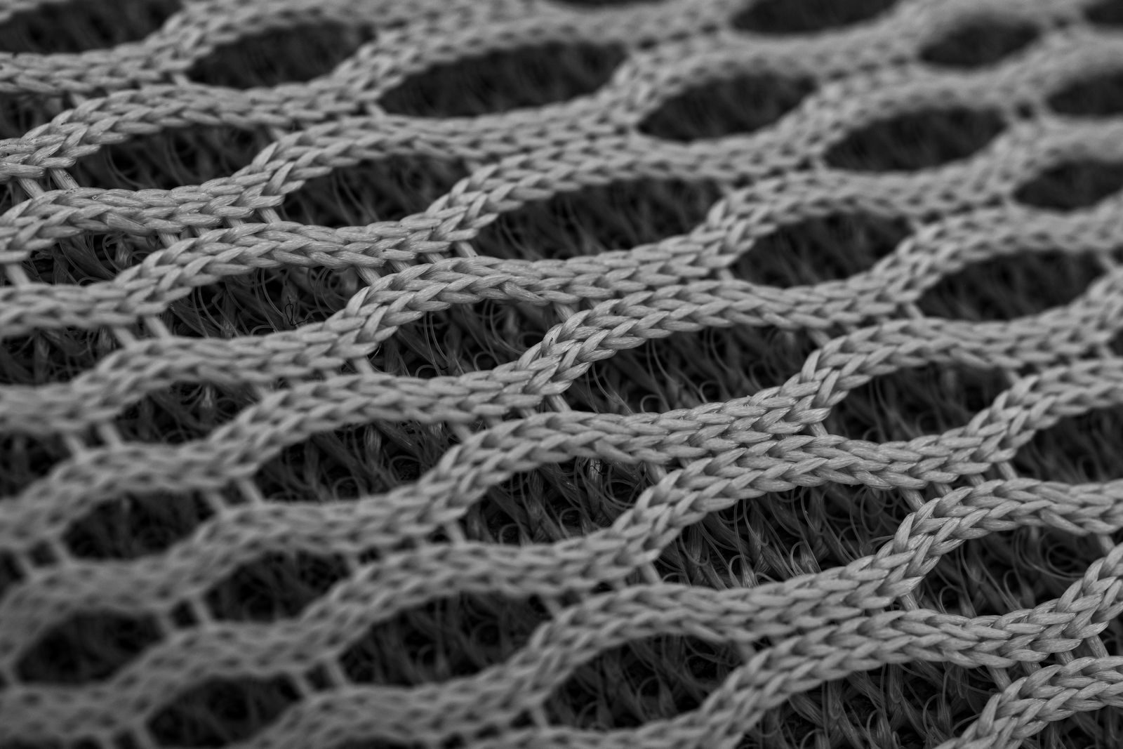 Open-weave jersey mesh fabric